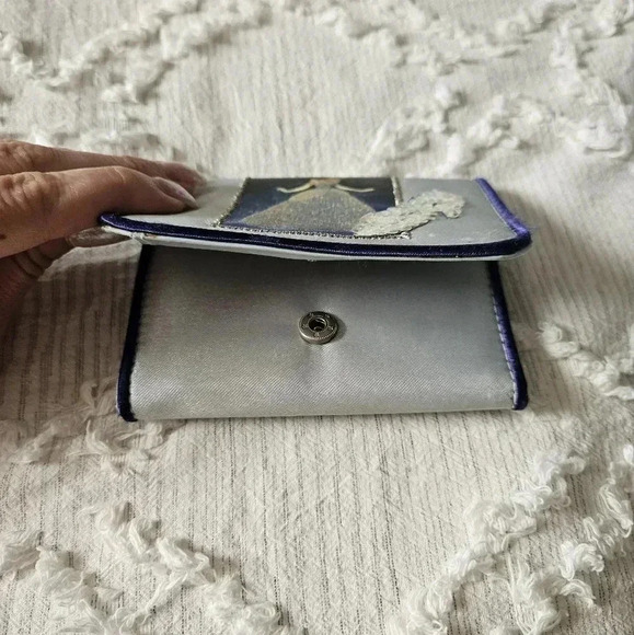 Vintage Disney Cinderella Wallet - Picture 11 of 12